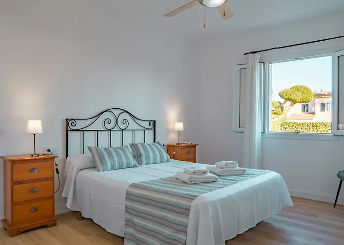Villa Savina Cala'N Blanes (Menorca)